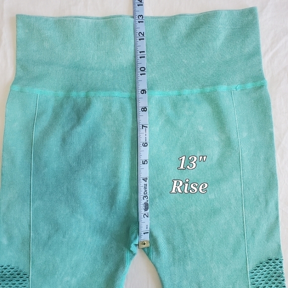 NINE West Active Mint Green Biker Gym Athletic Workout Shorts Cutouts Large XL - Picture 7 of 11